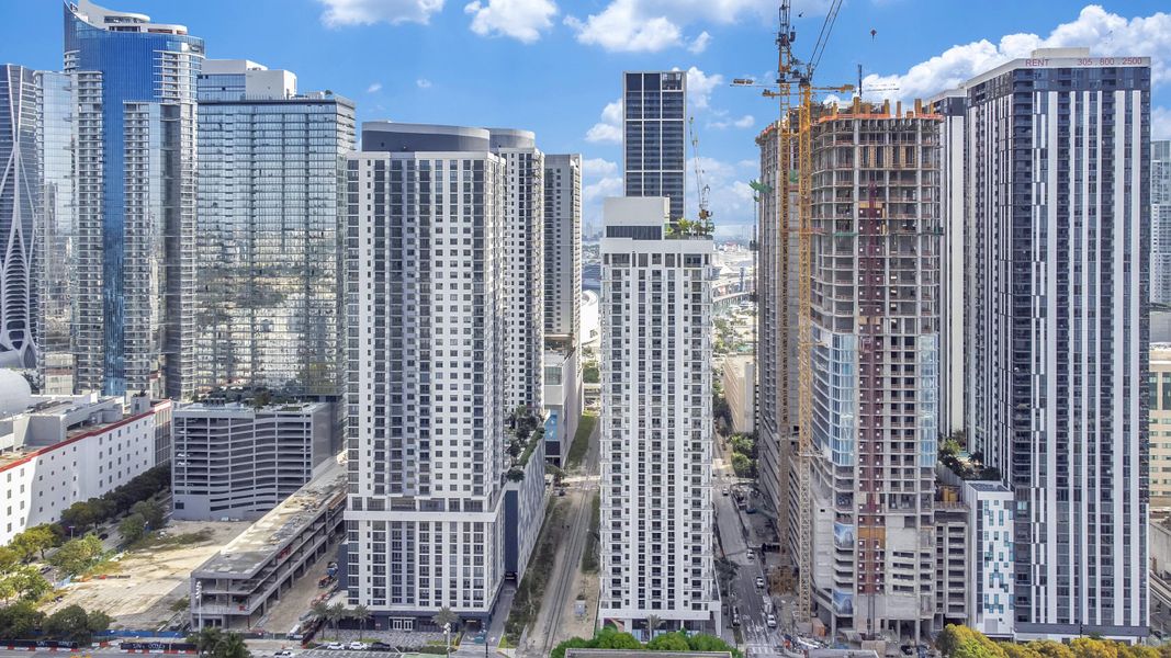 001_trevisuality_11_ne_6th_st_2201-1_500