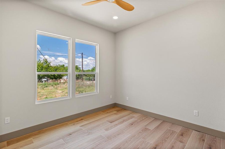 Spacious, unfurnished interior of a new home in , Joshua (Image 22).