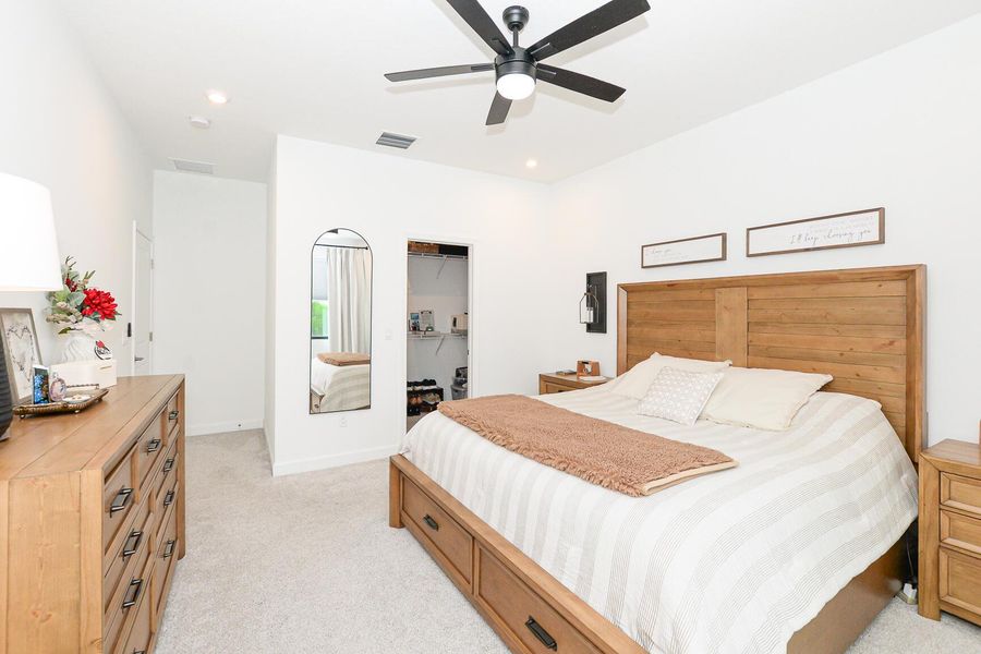 Furnished interior view inside a new home in , Port St. Lucie (Image 43).
