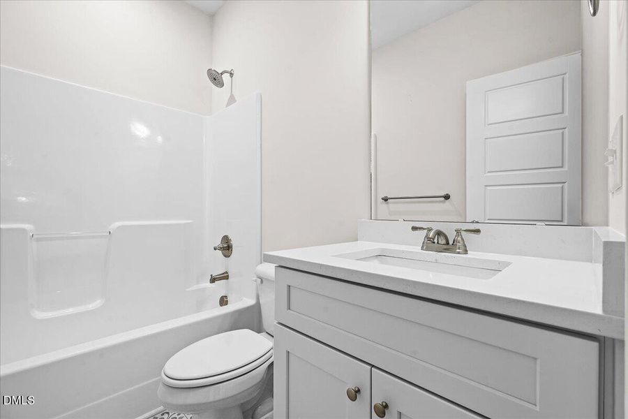 32-101 Marie Ave-26 32-101 Marie Ave-26