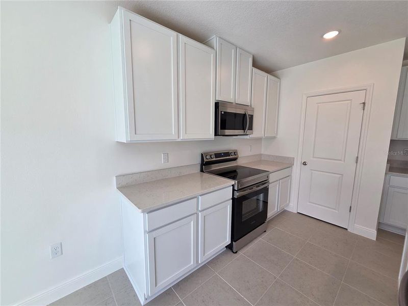 Furnished interior view inside a new home in Villamar, Winter Haven (Image 5).