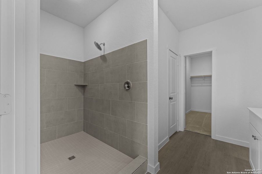 Image 23 of a home in Waterwheel: Coastline Collection.