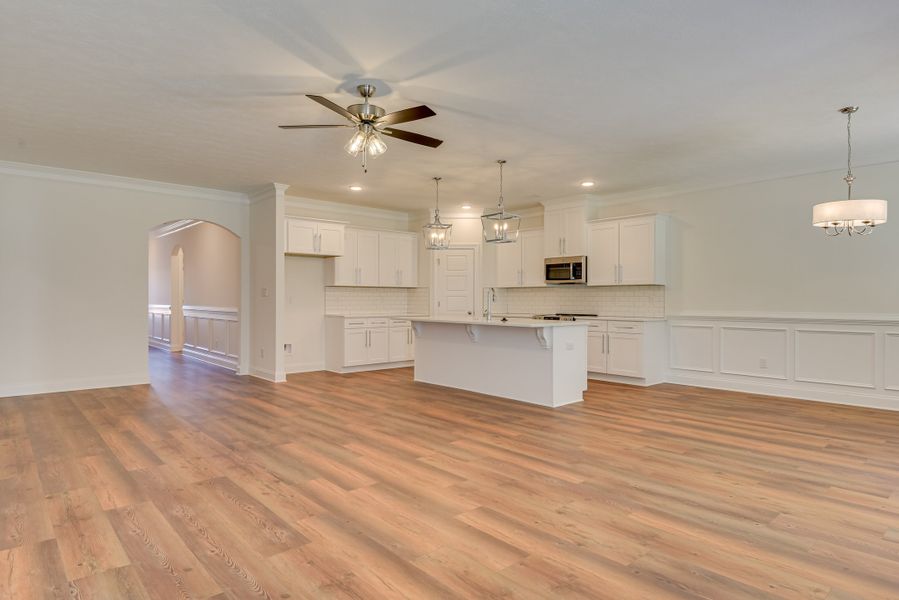 Spacious, unfurnished interior of a new home in The Sanctuary, Aiken (Image 22).