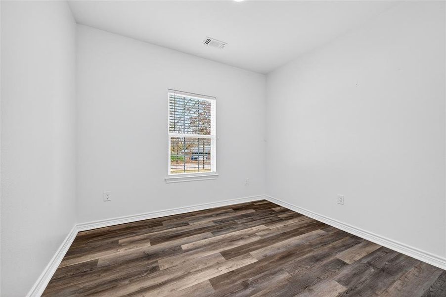 Spacious, unfurnished interior of a new home in , Denison (Image 33).