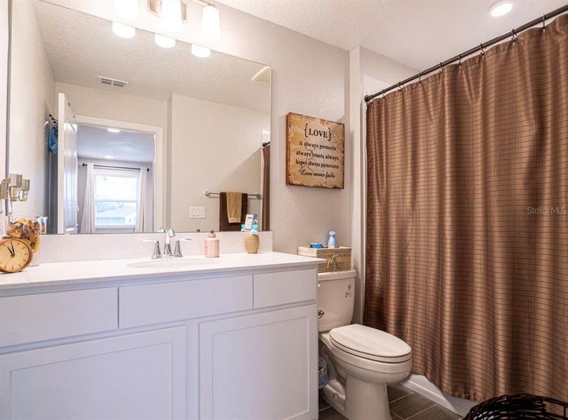 Furnished interior view inside a new home in Towns at Tuskawilla Commons, Oviedo (Image 8).
