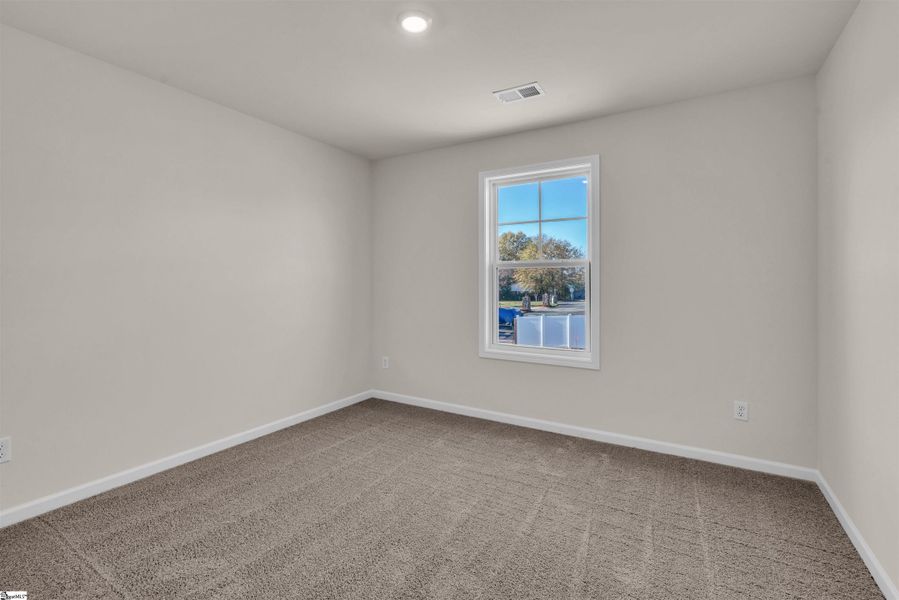 Spacious, unfurnished interior of a new home in Halton Oaks, Spartanburg (Image 29).