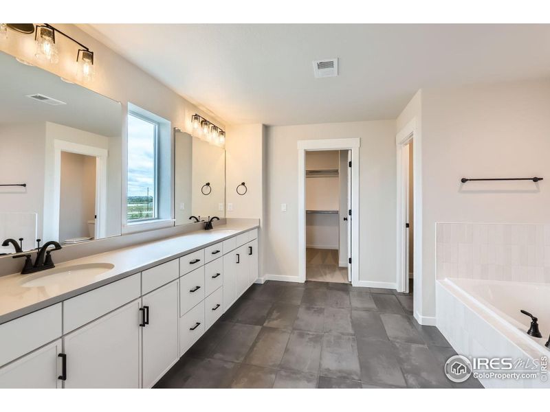 Furnished interior view inside a new home in Barefoot Lakes, Longmont (Image 6).