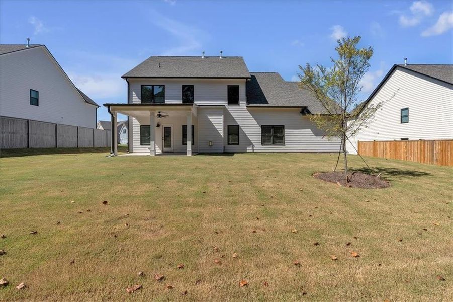 Exterior details and patio area of a home in Springside Reserve, Powder Springs (Image 18).