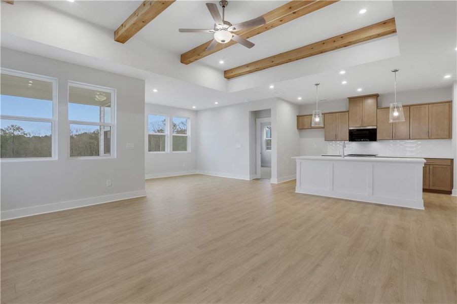 Spacious, unfurnished interior of a new home in Cambridge at Steels Bridge, Canton (Image 25).