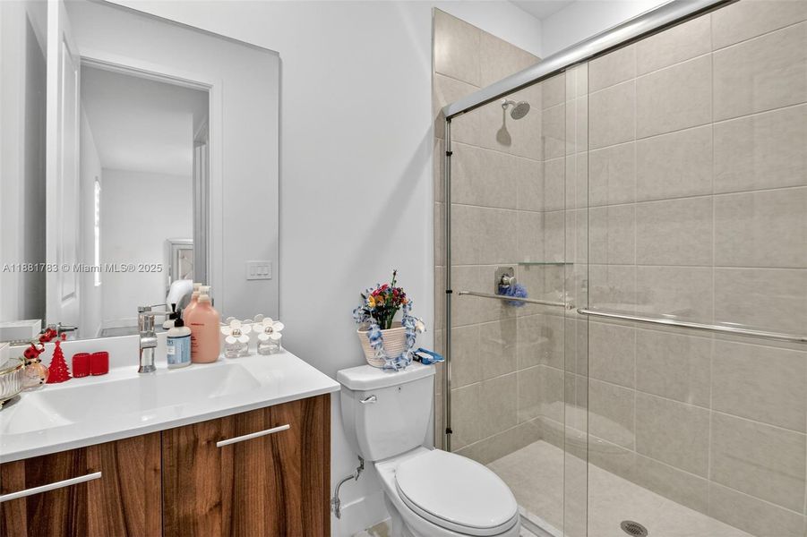 Furnished interior view inside a new home in Crescent Ridge, Davie (Image 17).