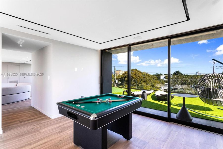 Image 49 of a home in .