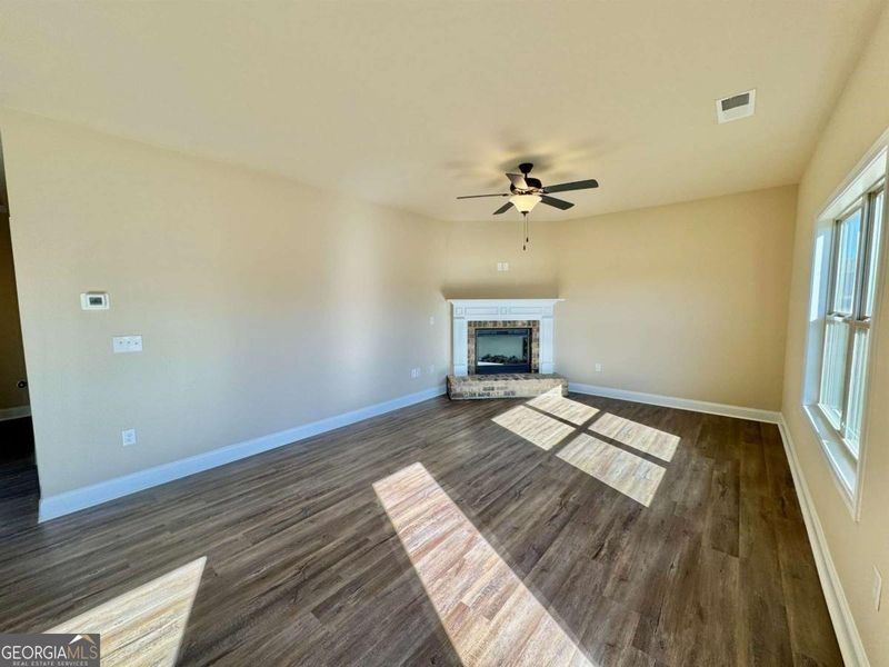 Spacious, unfurnished interior of a new home in Garden Walk, Jackson (Image 23).