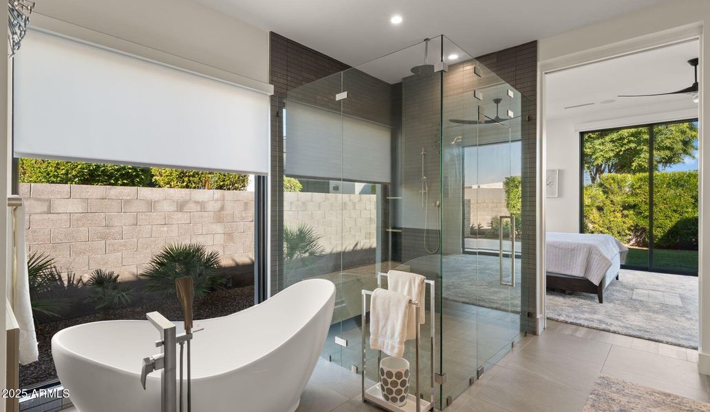 51-web-or-mls-Primary Bedroom5