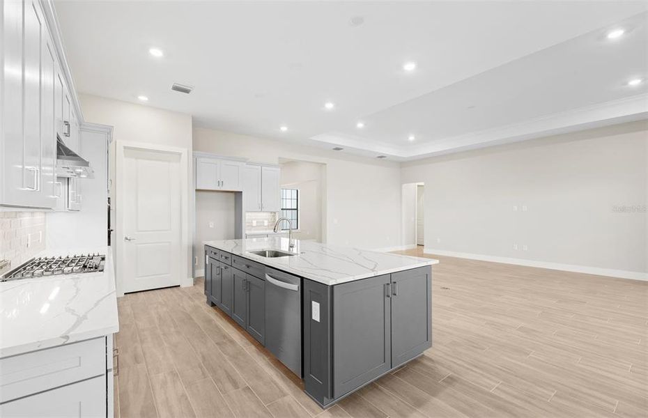 Furnished interior view inside a new home in Del Webb Catalina, Lakewood Ranch (Image 9).