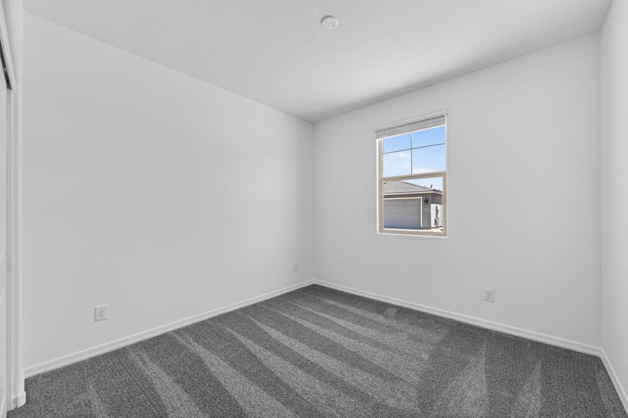 Spacious, unfurnished interior of a new home in Artisan at Asante, Surprise (Image 26).