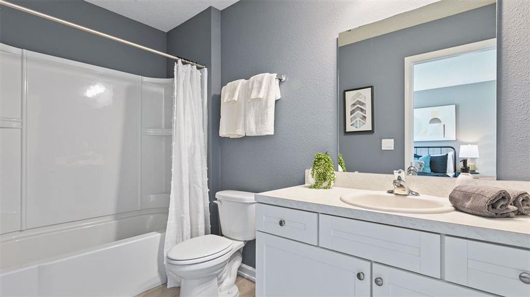 Furnished interior view inside a new home in Bridgewater, St. Augustine (Image 5).