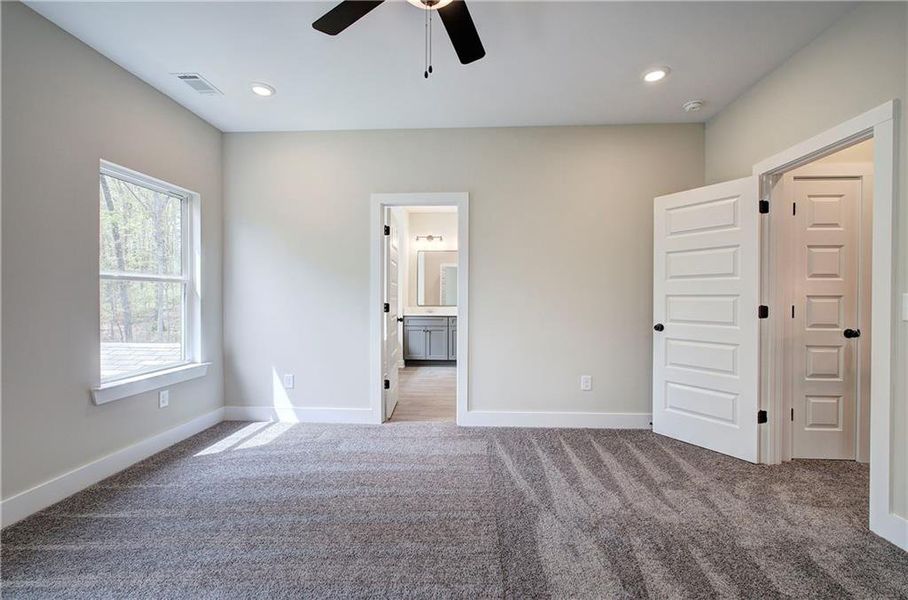 Spacious, unfurnished interior of a new home in , Cartersville (Image 41).