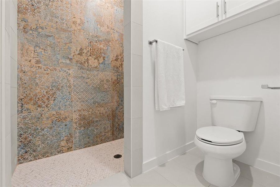 Furnished interior view inside a new home in , Hillsboro (Image 16).