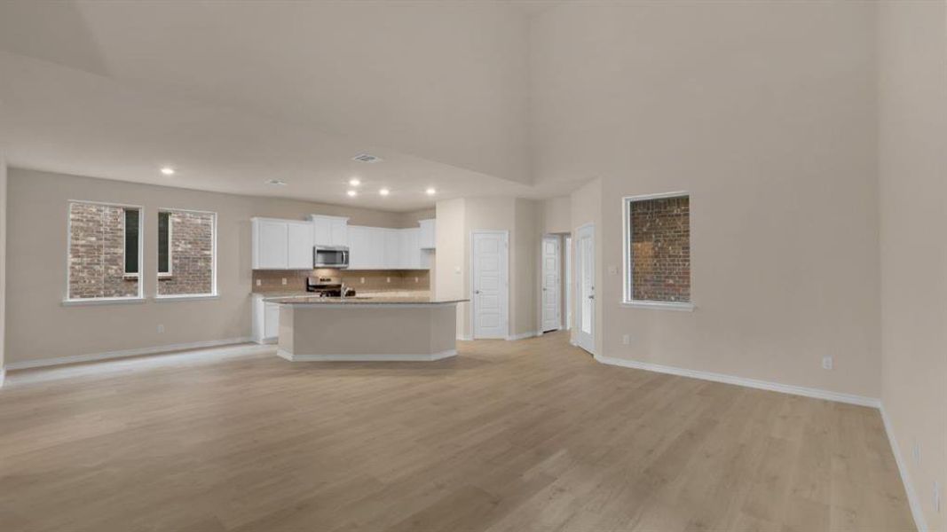 Image 17 of a home in The Landing at Hidden Lakes.