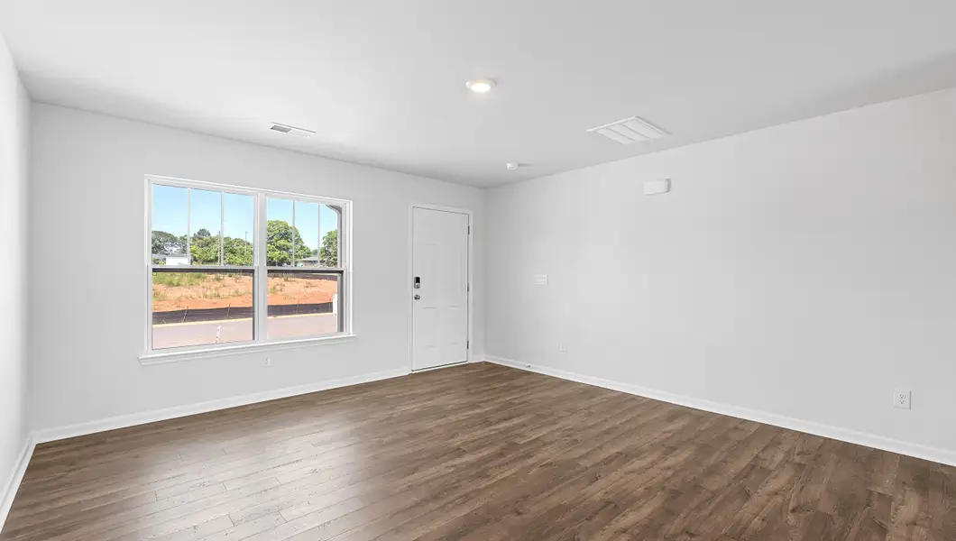 Spacious, unfurnished interior of a new home in Tyger Pines, Moore (Image 22).