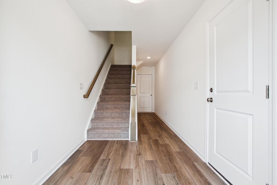 WEN3 - Linville - interiors-foyer-_mg_06