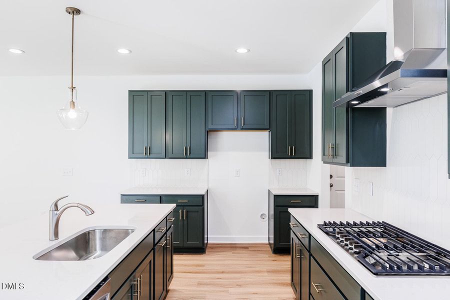 Mag SF-Lot 170-Lassen_QMI (6) Mag SF-Lot 170-Lassen_QMI (6)