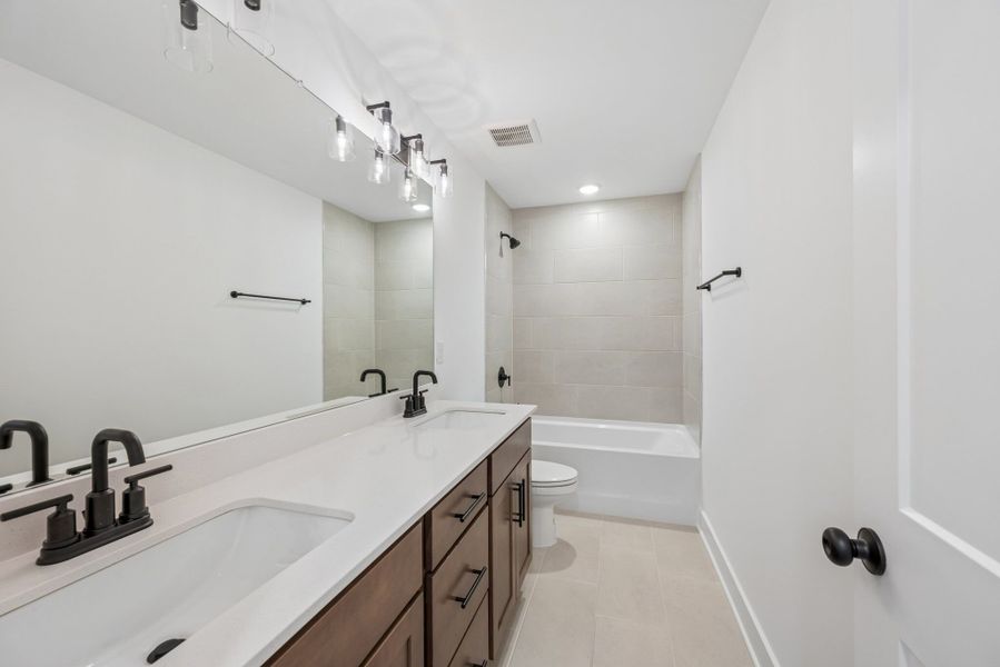Owner's Bathroom