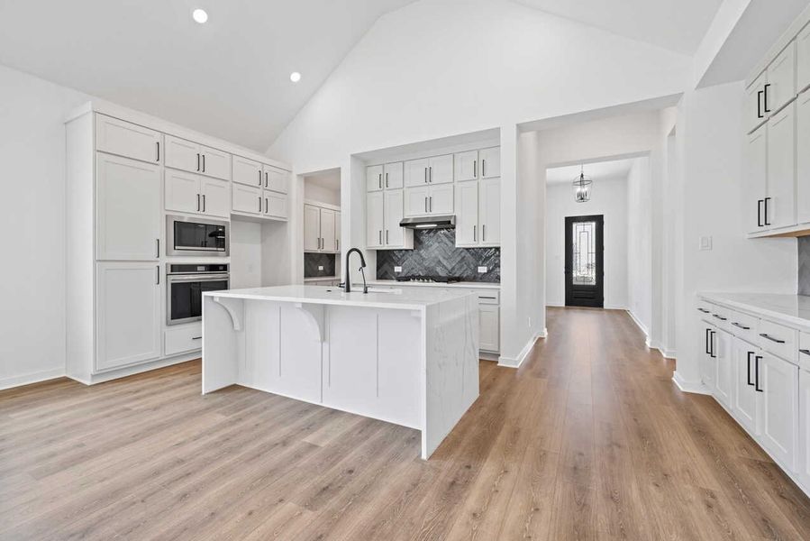 Representative furnished interior of a home built from the Weston Plan by Highland Homes in The Crossvine, Schertz (Image 16). Representative furnished interior of a home built from the Weston Plan by Highland Homes in The Crossvine, Schertz (Image 16).