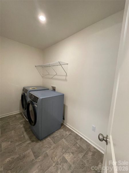 Spacious, unfurnished interior of a new home in , Peachland (Image 18).