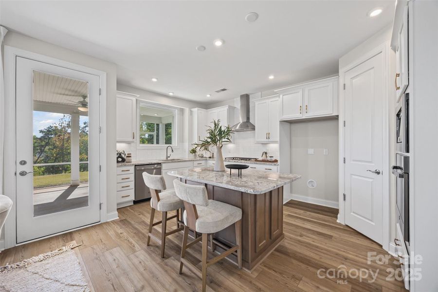 Furnished interior view inside a new home in Handsmill on Lake Wylie, York (Image 6).
