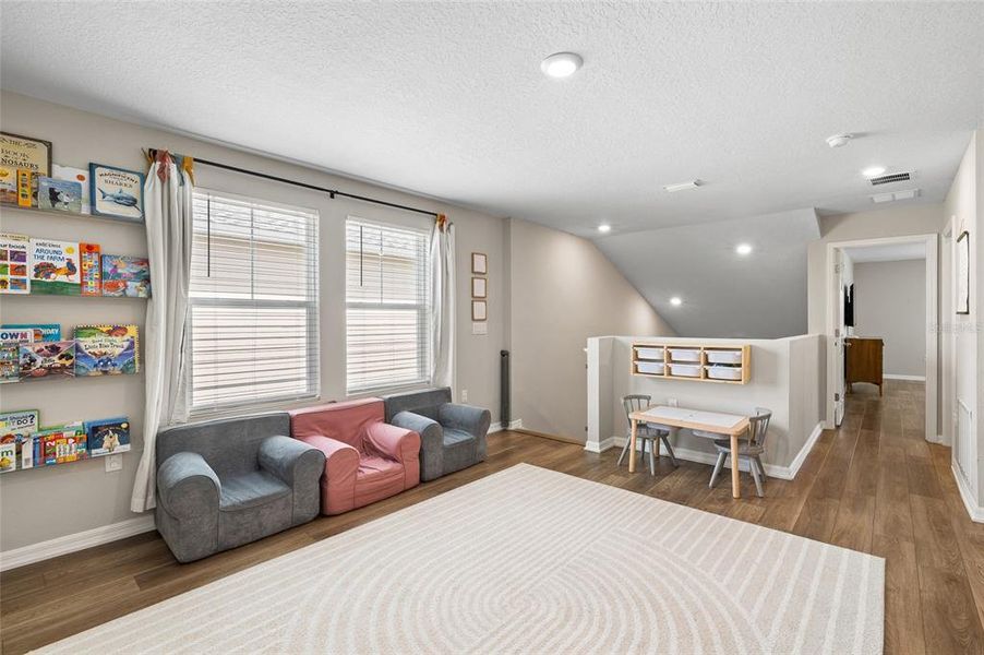 Furnished interior view inside a new home in Hawkstone, Lithia (Image 35).