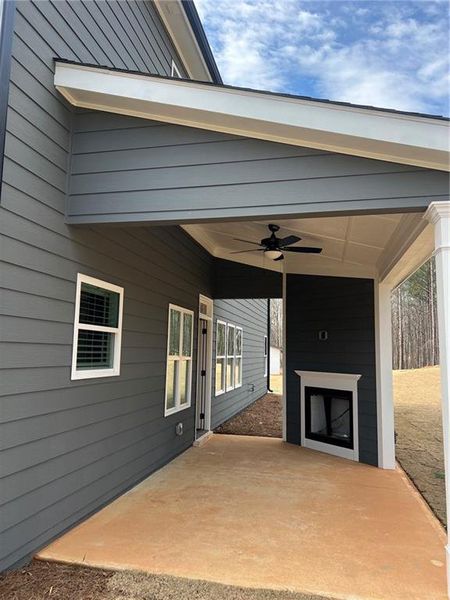 Exterior details and patio area of a home in , Loganville (Image 4).