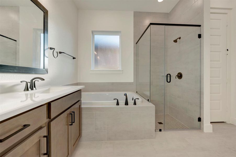 Furnished interior view inside a new home in Elyson 45', Katy (Image 6).