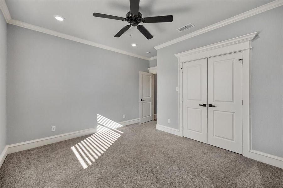 Spacious, unfurnished interior of a new home in , Tyler (Image 27).