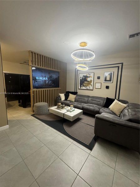 Image 5 of a home in .