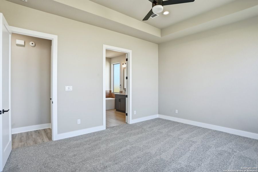 Spacious, unfurnished interior of a new home in Legacy at Lake Dunlap, New Braunfels (Image 27). Spacious, unfurnished interior of a new home in Legacy at Lake Dunlap, New Braunfels (Image 27).