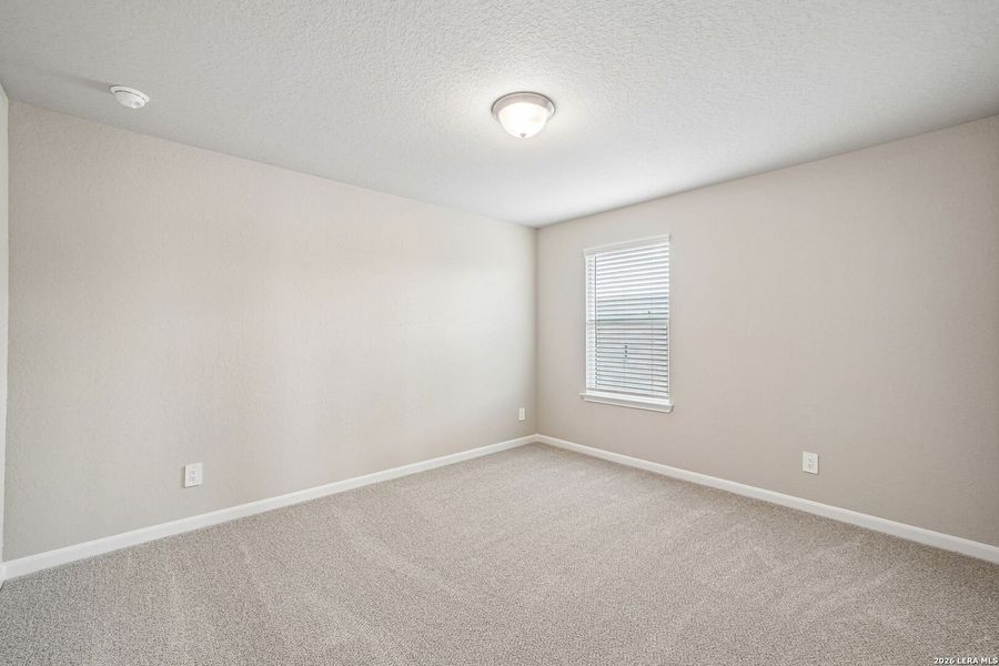 Spacious, unfurnished interior of a new home in Thomas Pond, San Antonio (Image 37). Spacious, unfurnished interior of a new home in Thomas Pond, San Antonio (Image 37).