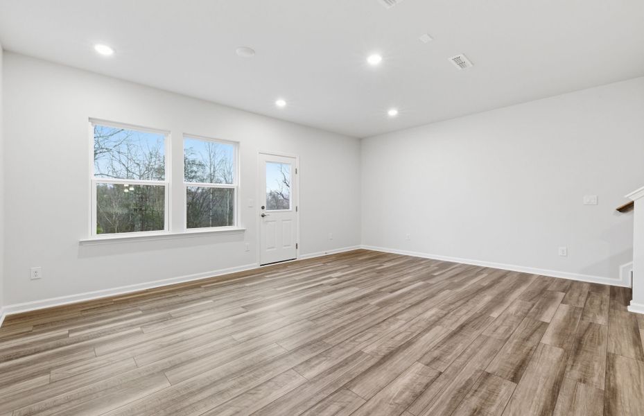 Spacious, unfurnished interior of a new home in McConnell Ridge, McLeansville (Image 23).