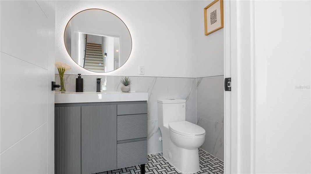 Furnished interior view inside a new home in , St. Petersburg (Image 30).