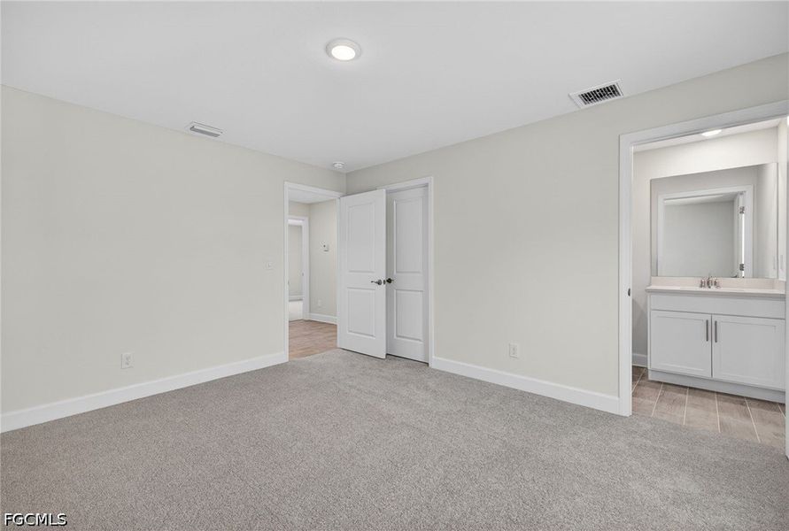 Spacious, unfurnished interior of a new home in Cape Coral, Cape Coral (Image 23). Spacious, unfurnished interior of a new home in Cape Coral, Cape Coral (Image 23).