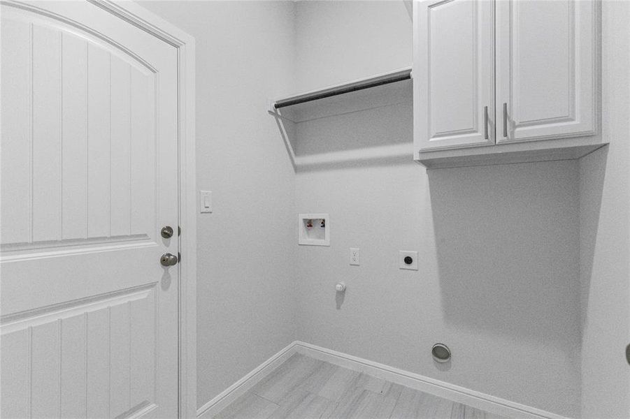 Spacious, unfurnished interior of a new home in , Springtown (Image 31).