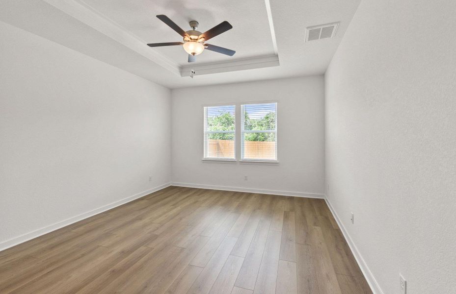 Spacious, unfurnished interior of a new home in Skyview, Belton (Image 13).