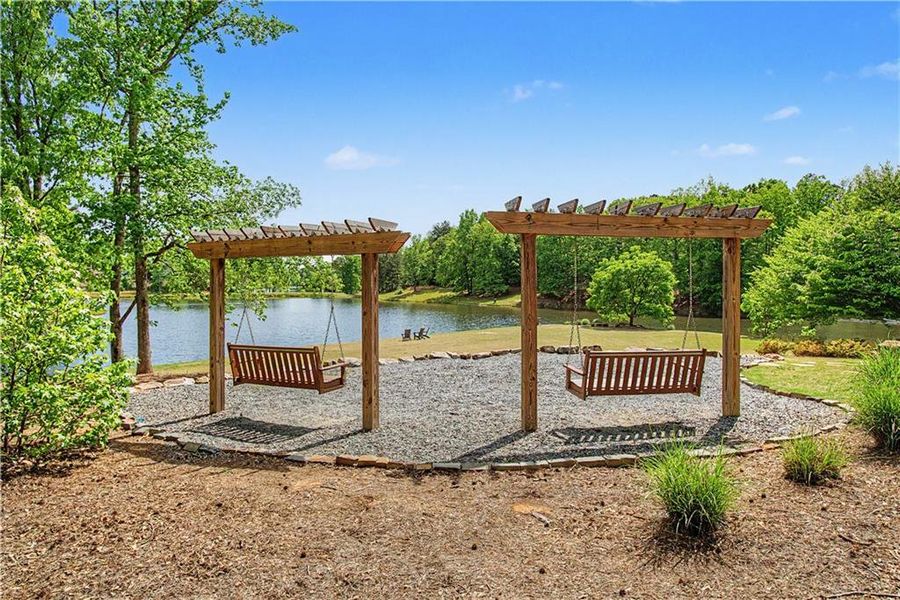 Community amenities in , Hoschton (Image 46).