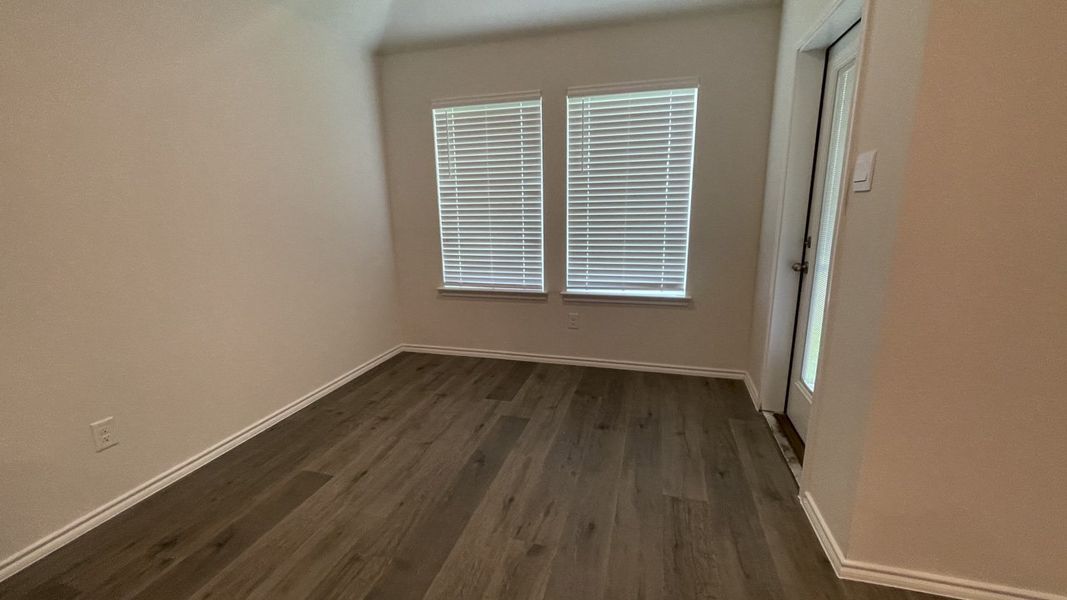 Spacious, unfurnished interior of a new home in Waverly Estates, Josephine (Image 6).