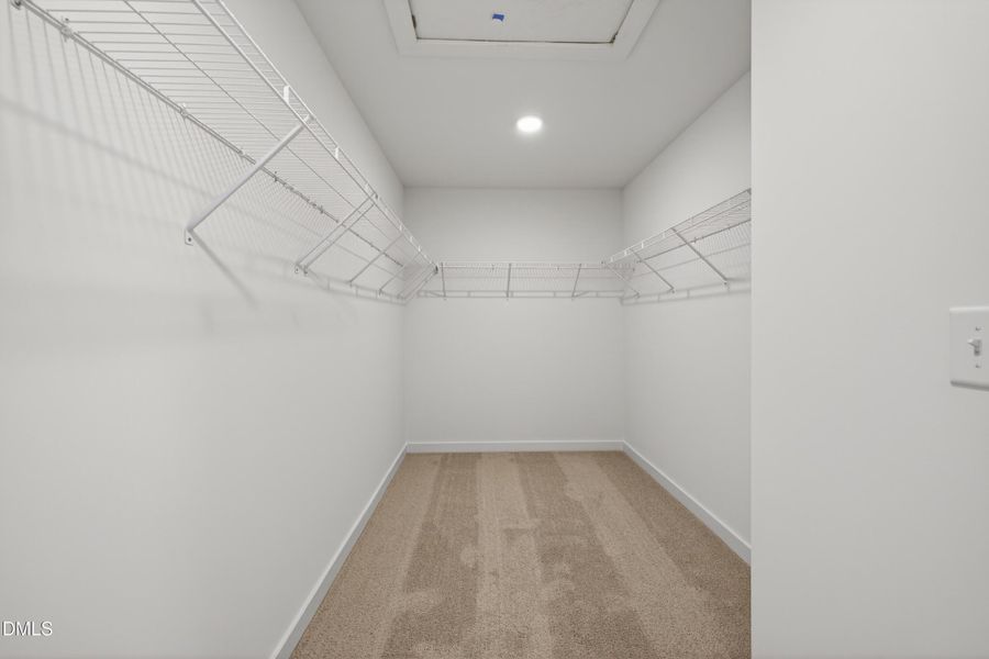 58 Manor Stone Dr-28