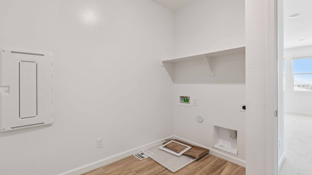 Spacious, unfurnished interior of a new home in Aloravita, Peoria (Image 27). Spacious, unfurnished interior of a new home in Aloravita, Peoria (Image 27).