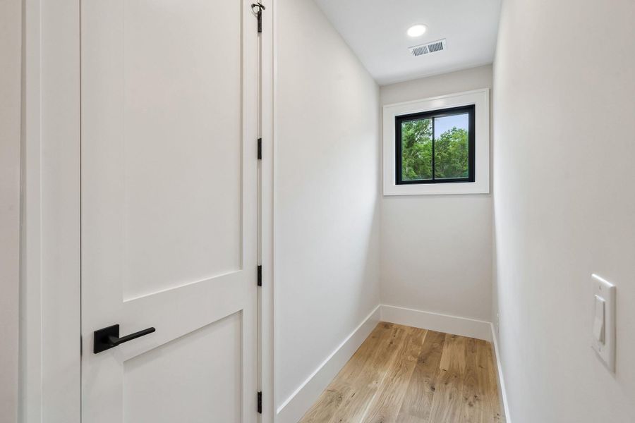 Spacious, unfurnished interior of a new home in , Johns Island (Image 72).