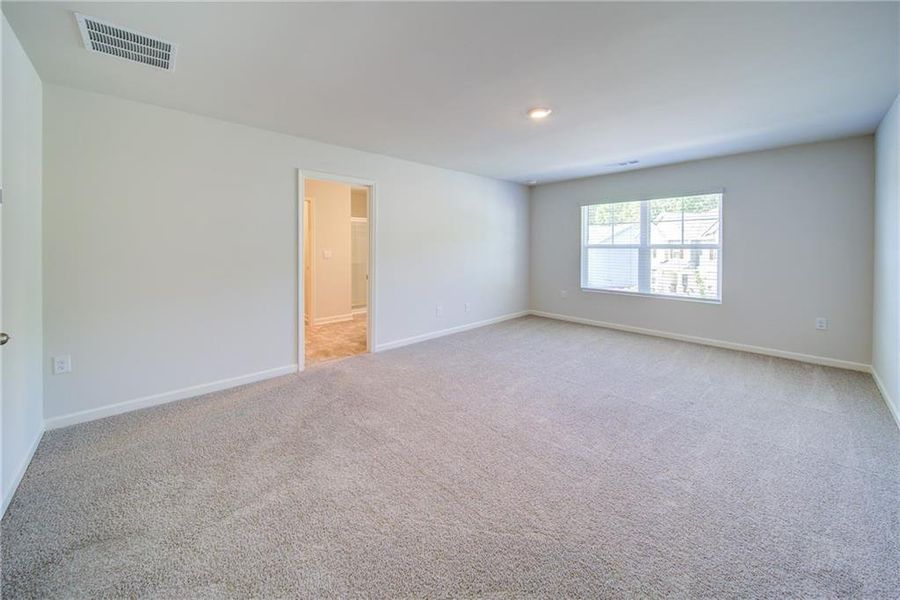 Spacious, unfurnished interior of a new home in , Powder Springs (Image 12).