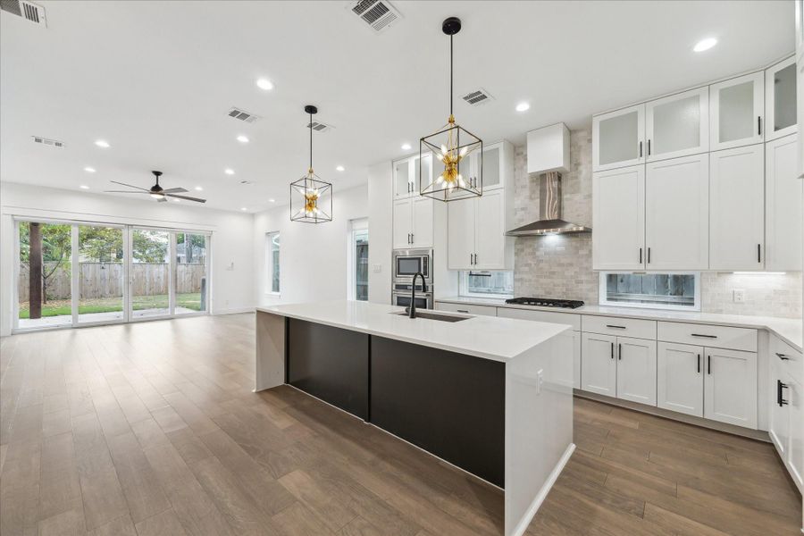 Furnished interior view inside a new home in Heights Estates, Houston (Image 7).