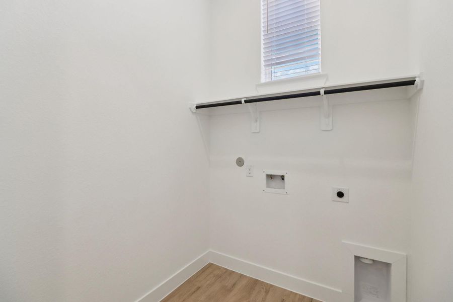 Spacious, unfurnished interior of a new home in The Highlands, Porter (Image 12).